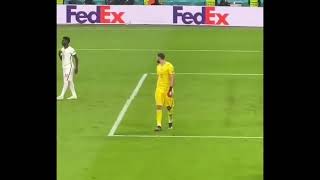 Italy Donnarumma DIDN'T CELEBRATE after saving penalty in Euro 2020 final vs England