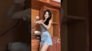 ស្រីស្អាតក្នុង TikTok 😍🔥 ស្អាតហើយរាំឡូយទៀត🤩