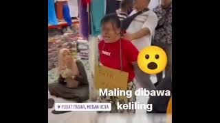 Ibu ibu maling di pasar, di bawa keliling, sebagai bentuk hukuman