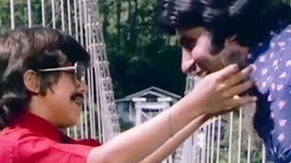 Amitabh Bachchan's son recognize him | Do Anjaane | Emotional Scene 24/31