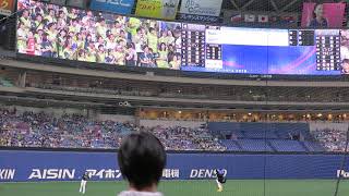 つば九郎の静止芸とカメラマンの意地悪20180811ナゴヤドーム