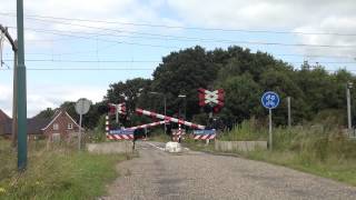 Dutch Levelcrossing in Holland (Rijen, Broekdijk)