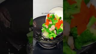 西兰花炒虾仁 我家小朋友很喜欢吃的一道菜清淡好吃又营养#food #cooking #delicious #大人小孩都爱吃 #美食