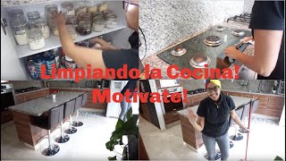 Limpiando la Cocina - Motívate!!