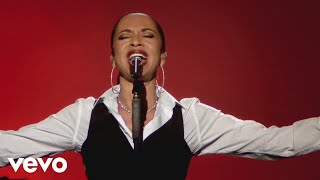 Sade - Is It a Crime (Live 2011)