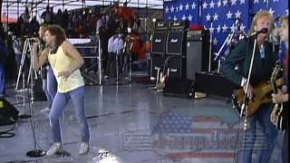 Foreigner - Hot Blooded (Live at Farm Aid 1985)