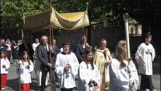 Christi Himmefahrt in Fulda 2024 - Die Prozession auf der Pauluspromenade