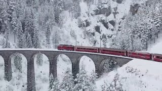 🚂 ❄️ ☃️ Bernina Express panoramic luxury train for an unforgettable journey through Switzerland.