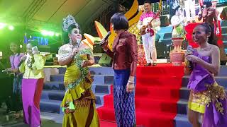 ตลกสาวโยโกะ+สาวเอ่นศรี | มินิคอนเสิร์ตหมอลำเสียงอิสาน | EsanExpo2018@CentralWorld | 23.07.2561