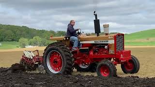 IH Gold Demonstrator- Individual Tractor History