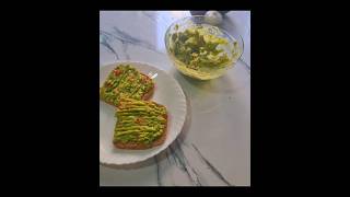 Avocado toast #avocadotoast #avocado #guacamole #healthyfood #healthybreakfast