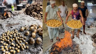 कंडों पर बना Dalbati Churma 🔥| khole ke Hanuman ji Jaipur | Rajasthan #indianfood #dalbatichurma