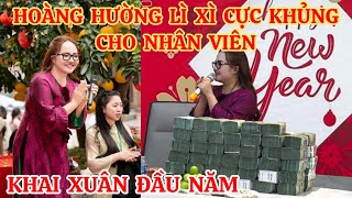 KHAI XUÂN ĐẦU NĂM, HOÀNG HƯỜNG LÌ XÌ CỰC KHỦNG CHO NHÂN VIÊN