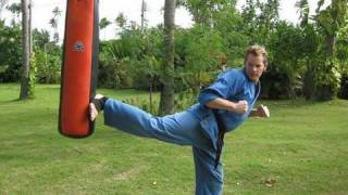 How to Back Kick Rick Tew's NinjaGym Martial Art Camp and Ninjitsu Training Camp, Koh Samui Thailand