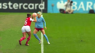 Brutal Fouls & Dirty Plays WOMEN'S FOOTBALL