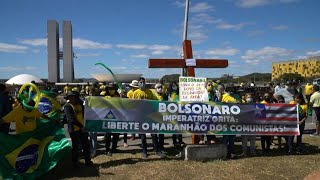 Simpatizantes de Bolsonaro le manifiestan apoyo mientras se recupera de la covid-19 | AFP