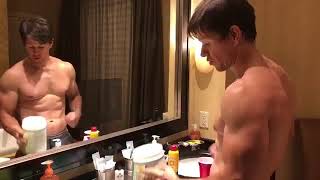 Mark wahlberg Workout Video 4.20 AM