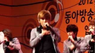 [Fancam] 120229 Be Mine - Hoya Focus @ Dong-A University of Art Ceremony Broadcast