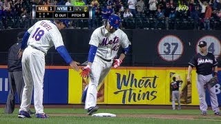 MIA@NYM: Brown crushes a moonshot to left field