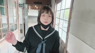 マコト会でのセーラー服おじさんの一場面