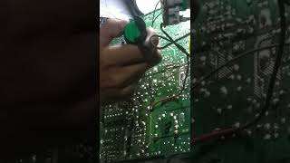 Cara melepaskan IC IXD067 Tanpa menggunakan blower/solder uap.