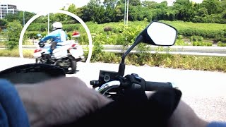 PCX（KF30）・白バイさん！発進！～～～ 原付さんが, 白バイさんに, 捕まる瞬間！・・ ・