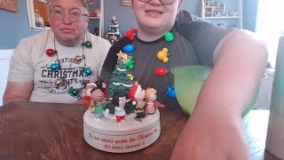 Hallmark Peanuts Gang Around the Christmas Tree Musical Tabletop Figurine Review!