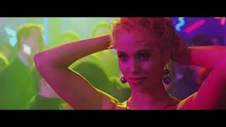 Showgirls (1995) - Nomi and James Dance in NightClub