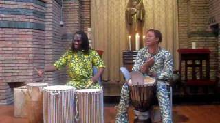 Djembé Défi: Duo percussie optreden