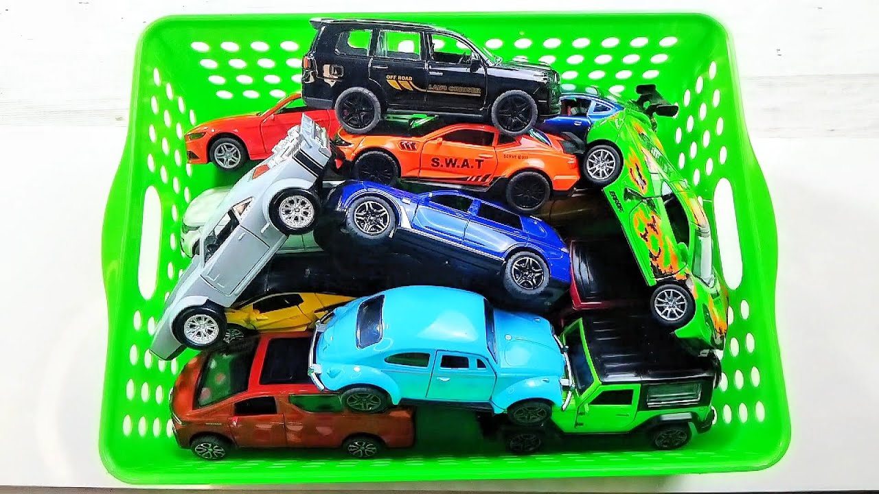 Box Full Of Car Models Bmw X7 Bmw I8 Rolls Royce Wraith Koenigsegg