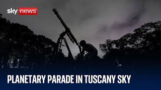 Eight planets align in Tuscany sky