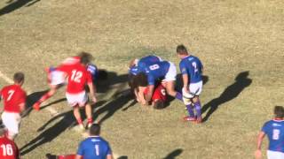 Scrum Half shows how NOT to clear out a ruck