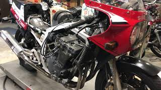 SUZUKI GSX-R750 GR71F  ＋　BST34SS