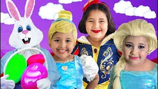 Disney Princess Easter Egg Hunt | Halloween Costumes and Toys