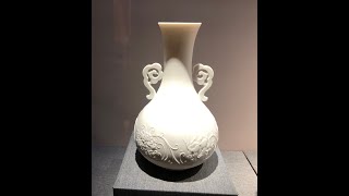 Fujian Dehua white porcelains displayed at China