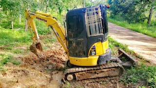 รถขุด​ ขนาดเล็ก​ 3​ ตัน​ KOMATSU​ PC​30​ MR งานฝังกลบท่อน้ำประปา​