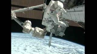 First Spacewalk Successful for Drew, Bowen