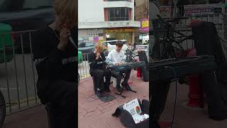 全民造星 busking