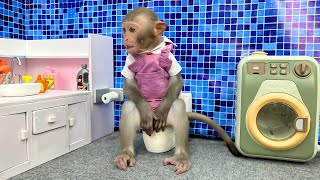 Monkey Baby Bim Bim buy toilet paper in the supermarket and plays with the Puppy So cute