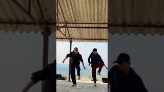 tum se hi 💜 #dance #dancevideo #twins #shahidkapoor #kareenakapoor #jabwemet #bollywood