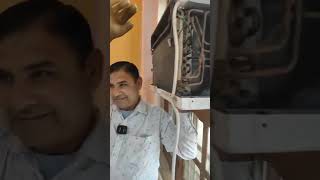 AC में मिस्त्री को ऐसा क्या दिखा की तुरंत बुलाया स्नेक मैन सतीश फफड़ाना को  #snakehead #snakevideo