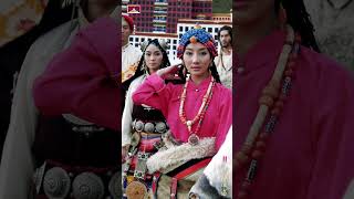 Tibetan handsome men and beautiful women. #tibetan #tibetanculture #streetfashion #reelsvideos