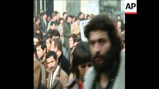 SYND 01/02/71 STUDENTS FROM PRIVATE SCHOOLS STAGE PROTEST MARCH AND RALLY