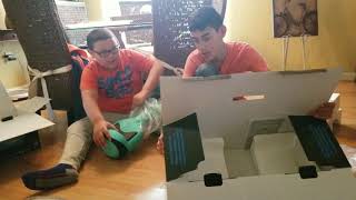 Unboxes the xhover-1 maverick