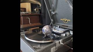 美ち奴 ♪軍國の母♪ 1937年 78rpm record. Columbia Model No 204 phonograph