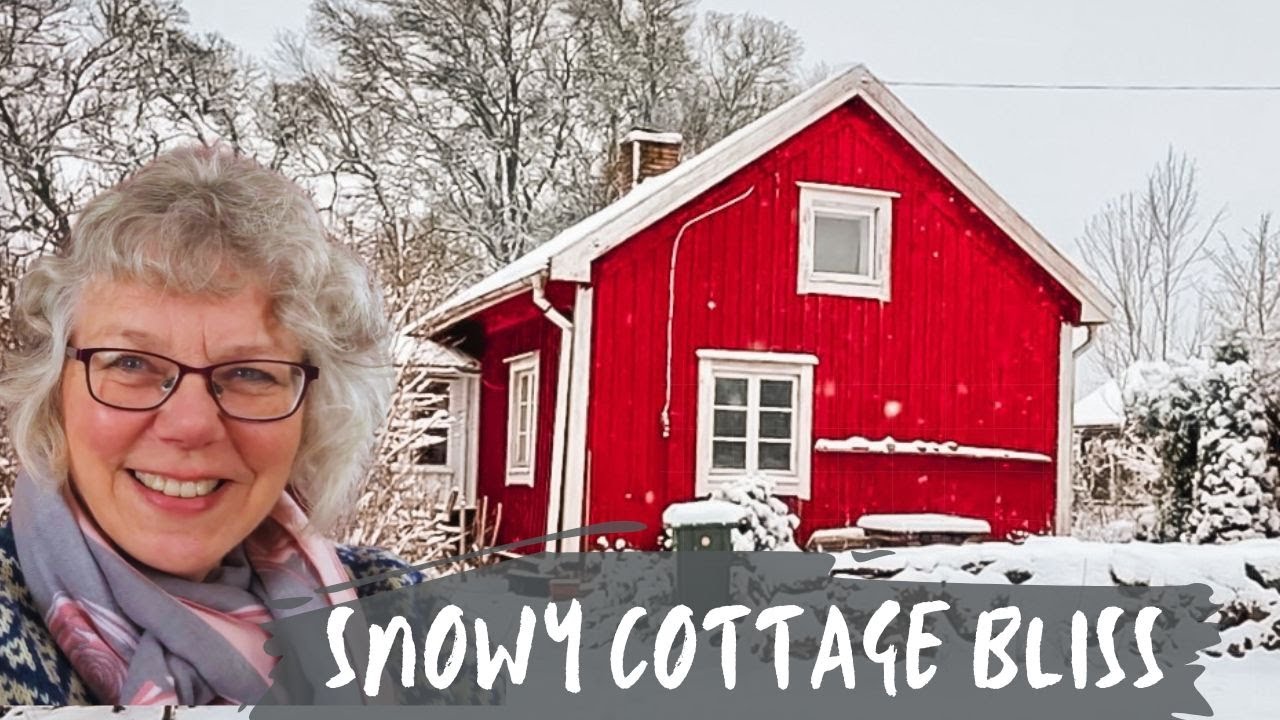 A Snowy Day At The Swedish Cottage Youtube