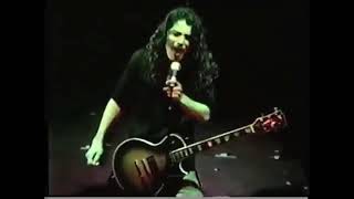Soundgarden live in San Francisco, CA 04 19 1992