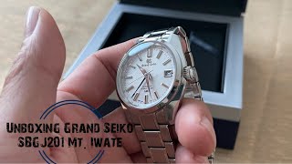 Unboxing \u0026 Admiring the Grand Seiko SBGJ201 Mt. Iwate