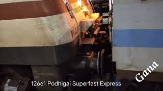 12661 Chennai Egmore - Sengottai Superfast Express Coupling Chennai Egmore WAP 7 Loco 39206