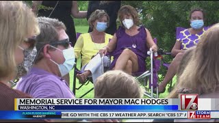 Memorial service held for mayor of Washington, NC